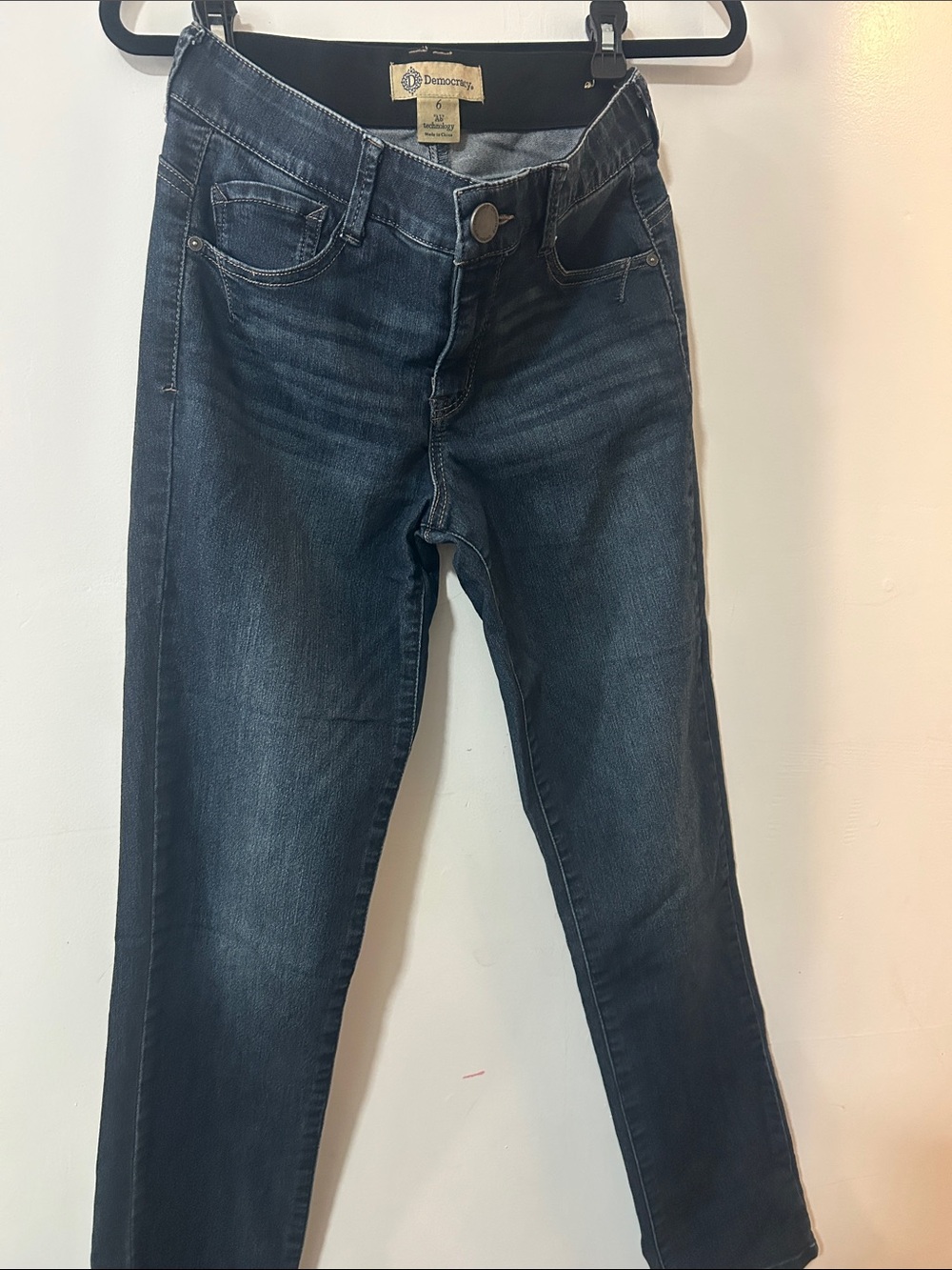 Democracy Women's Navy Skinny Jeans